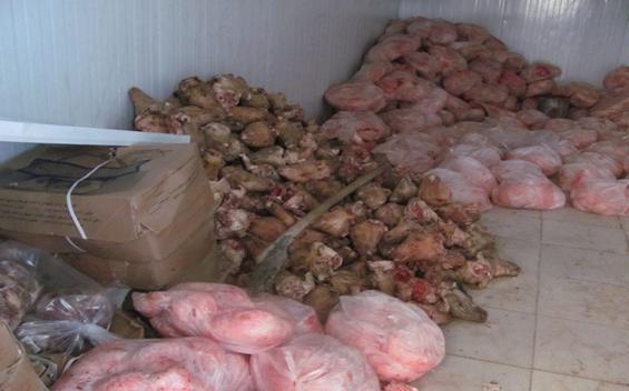 بیش از 4 هزار کیلوگرم گوشت مرغ فاسد در ایلام معدوم سازی شد