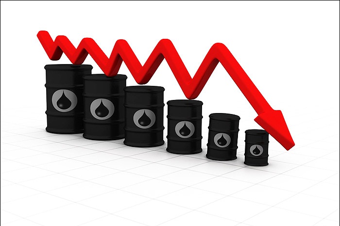کاهش بهای نفت آمریکا