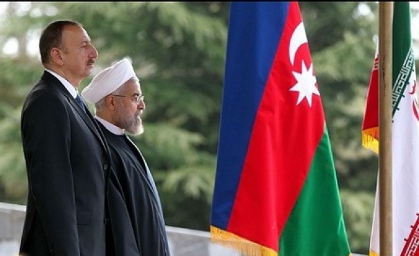 استقبال رسمی از رئیس جمهوری‌ آذربایجان