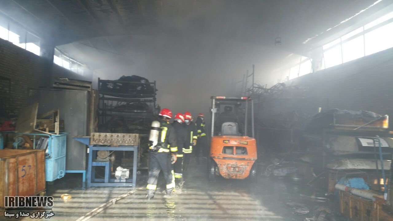 آتش سوزی در کارخانه خودرو سازی شهرستان بروجن