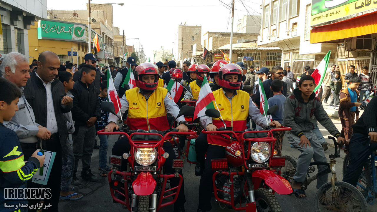 حماسه آفرینی مردم آبادان در راهپیمایی 22 بهمن