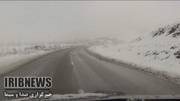 برف وجاده های لغزنده در زنجان