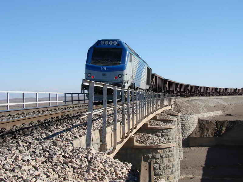 آمادگی راه آهن برای مشارکت در اتصال ریل به مراکز انبوه بار و مراکز تولید