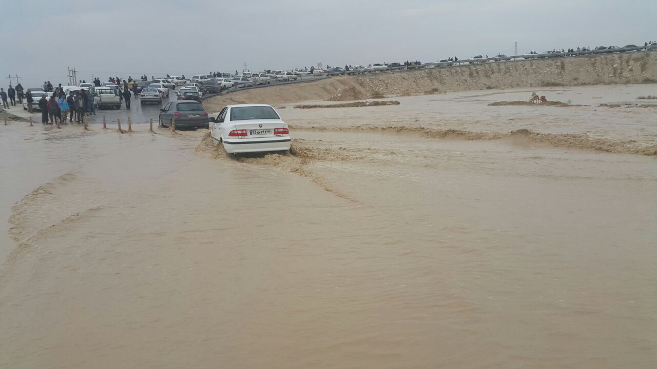 بازشدن برخی محورهای مسدود در استان بوشهر؛ آغاز برآورد خسارت سیل