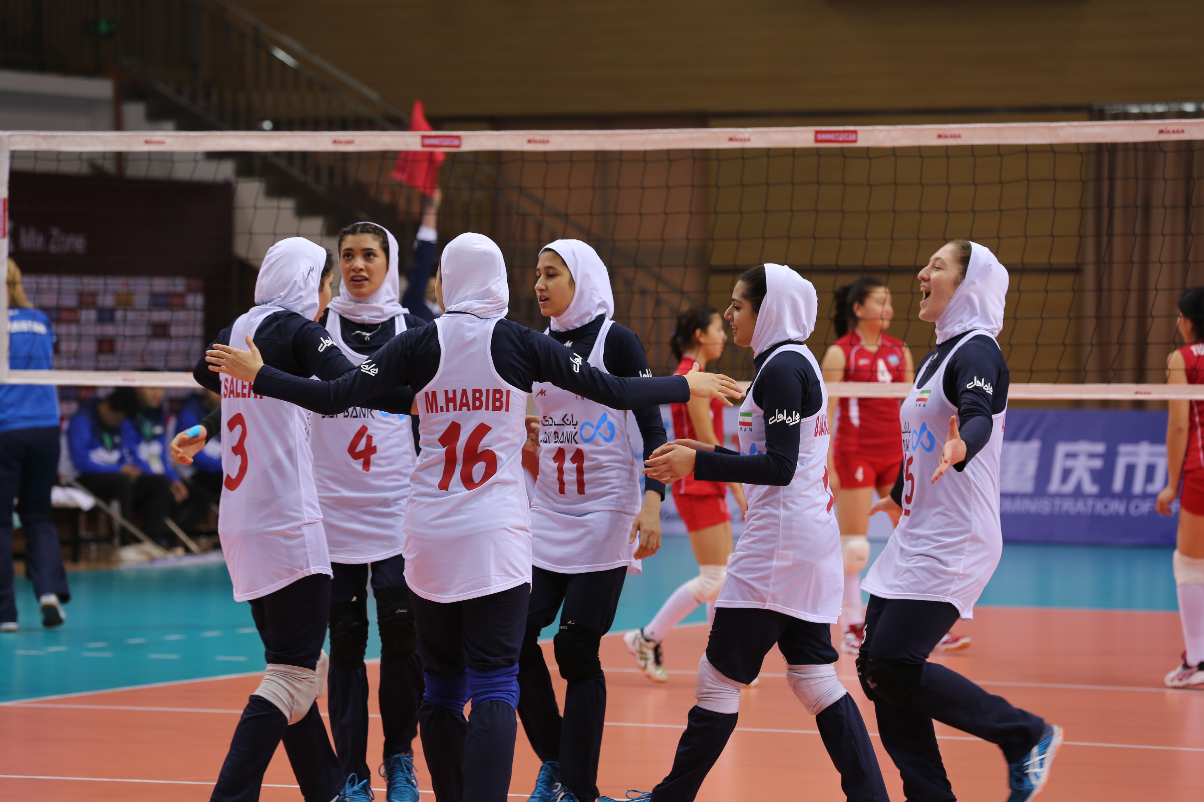 شکست بانوان والیبالیست ازبک مقابل نوجوان ایرانی