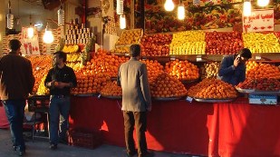 ذخیره سازی میوه شب عید گیلانیان