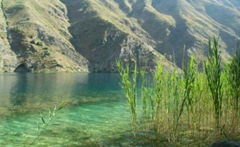 مسدود شدن راه ارتباطی دریاچه گهر لرستان