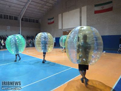 فوتبال حبابی در اصفهان