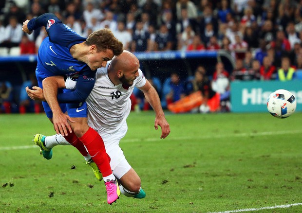 مسابقات یورو2016؛ زمین های فوتبال در فرانسه شرایط فنی مناسبی ندارند