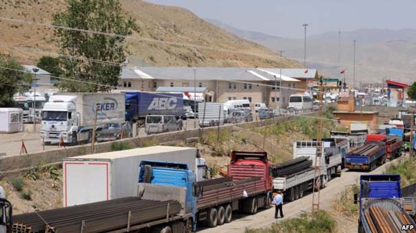 معاون سازمان راهداری :  ترددهای زمینی به ترکیه متوقف شده است
