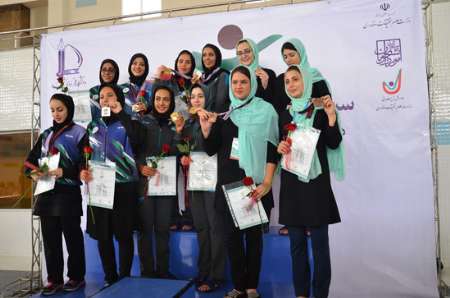 دانشگاه تهران قهرمان مسابقات شنا در مشهد