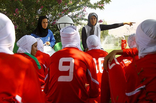 بانوان فوتبالیست راهی تایلند می شوند