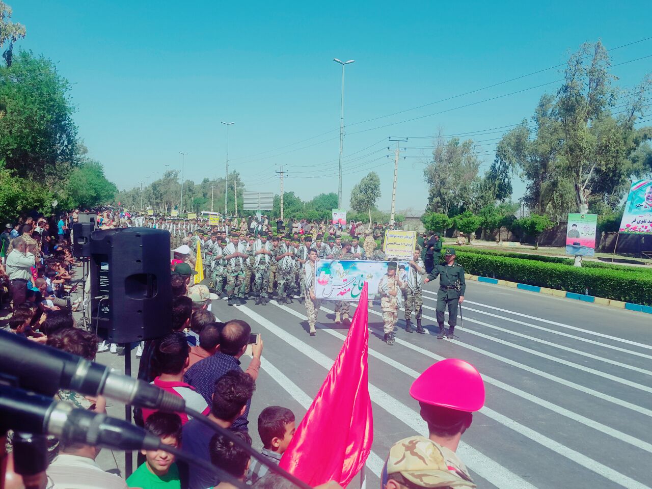 رژه نیروهای مسلح درخوزستان بمناسبت هفته دفاع مقدس