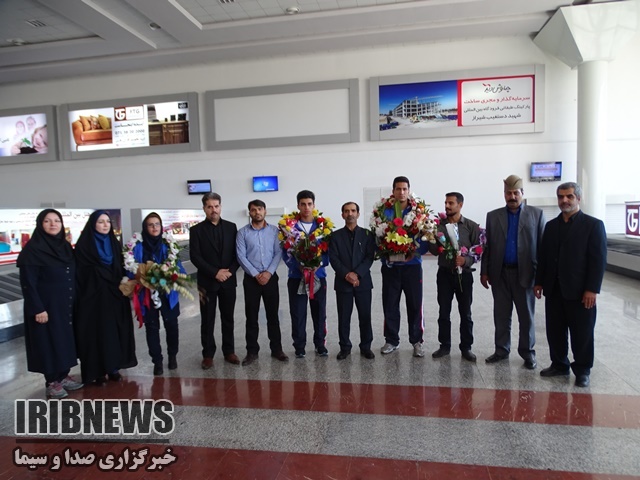 استقبال مردم فارس از ملی پوشان پرتوآ فارس