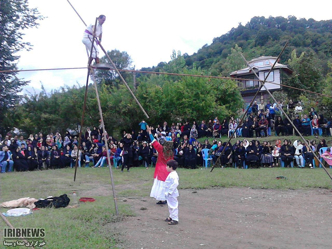 فومن میزبان جشنواره فرهنگی - ورزشی انار ترش