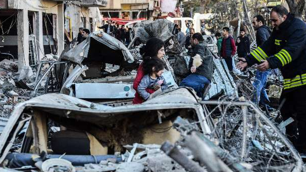 108 کشته و زخمی در انفجار دیاربکر ترکیه