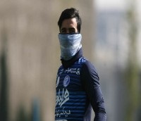 تمرین در هوای آلوده تهران در روز بازگشت رابسون