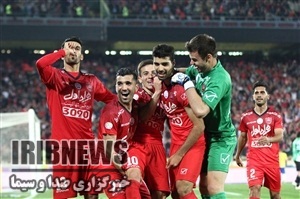 تیم فوتبال صنعت نفت آبادان مقابل پرسپولیس تهران