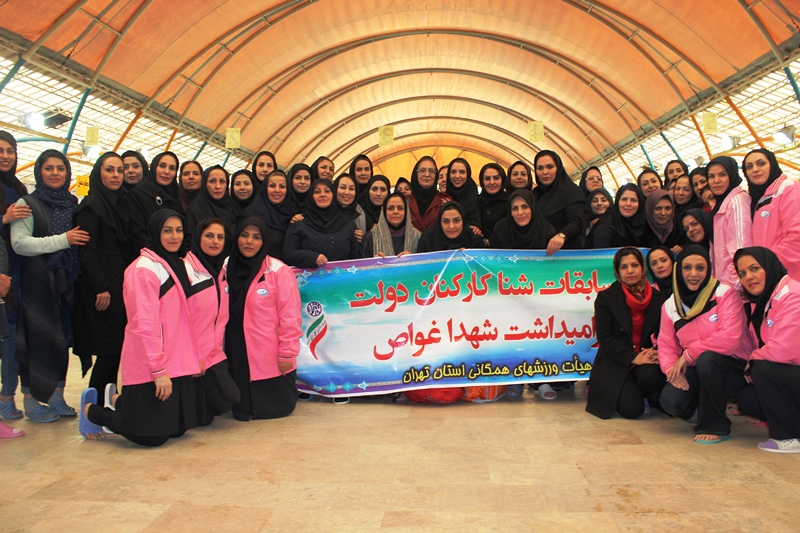 بانوان شناگر شهرداری تهران فاتح مسابقات شدند