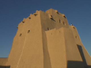 قلعه خشتی سیب یکی از اثار تاریخی و جاذبه های گردشگری+فیلم
