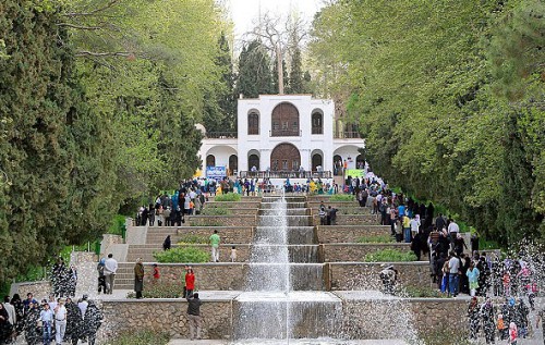باغ شاهزاده ماهان درصدراماکن پربازدید استان