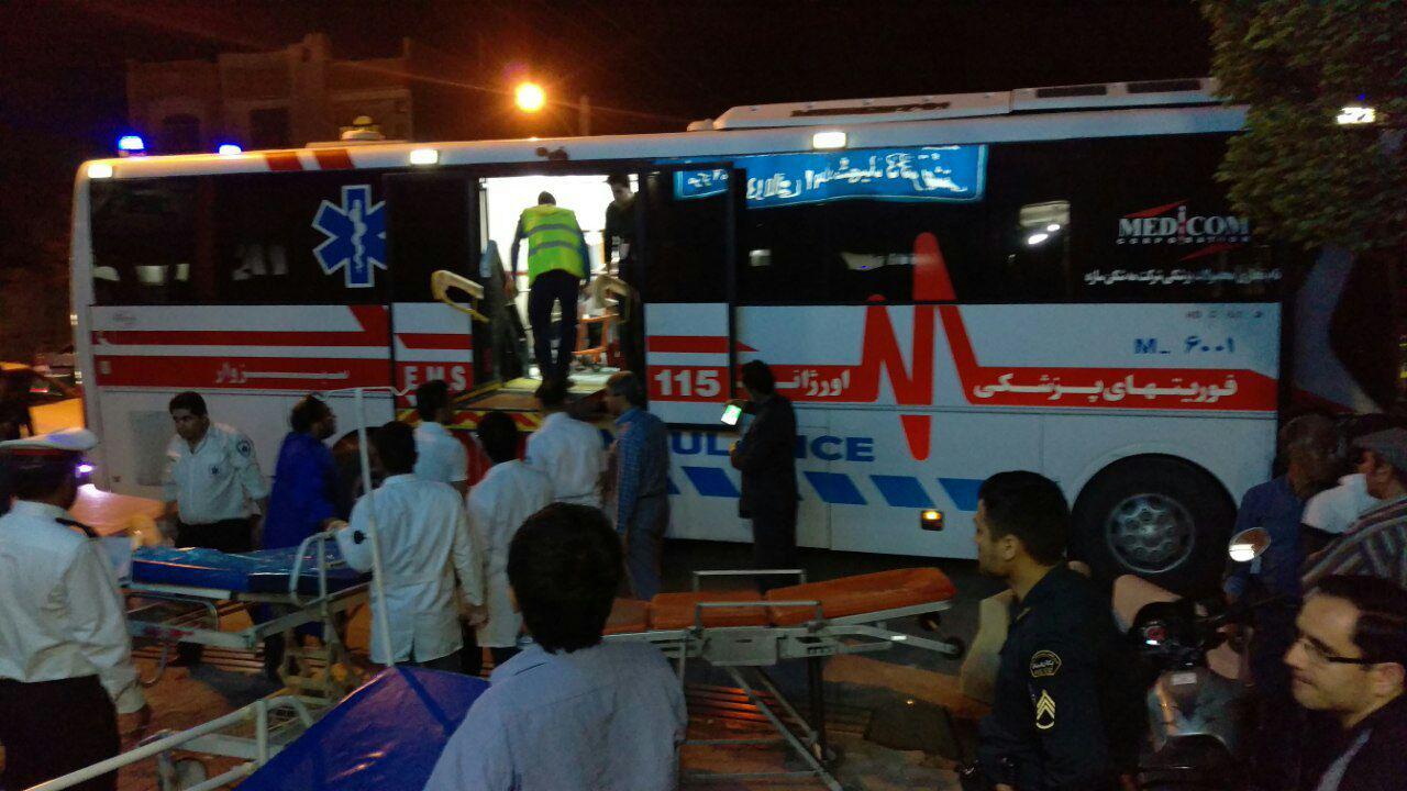 27 کشته ومجروح در تصادف اتوبوس با کامیونت در محور سبزوار