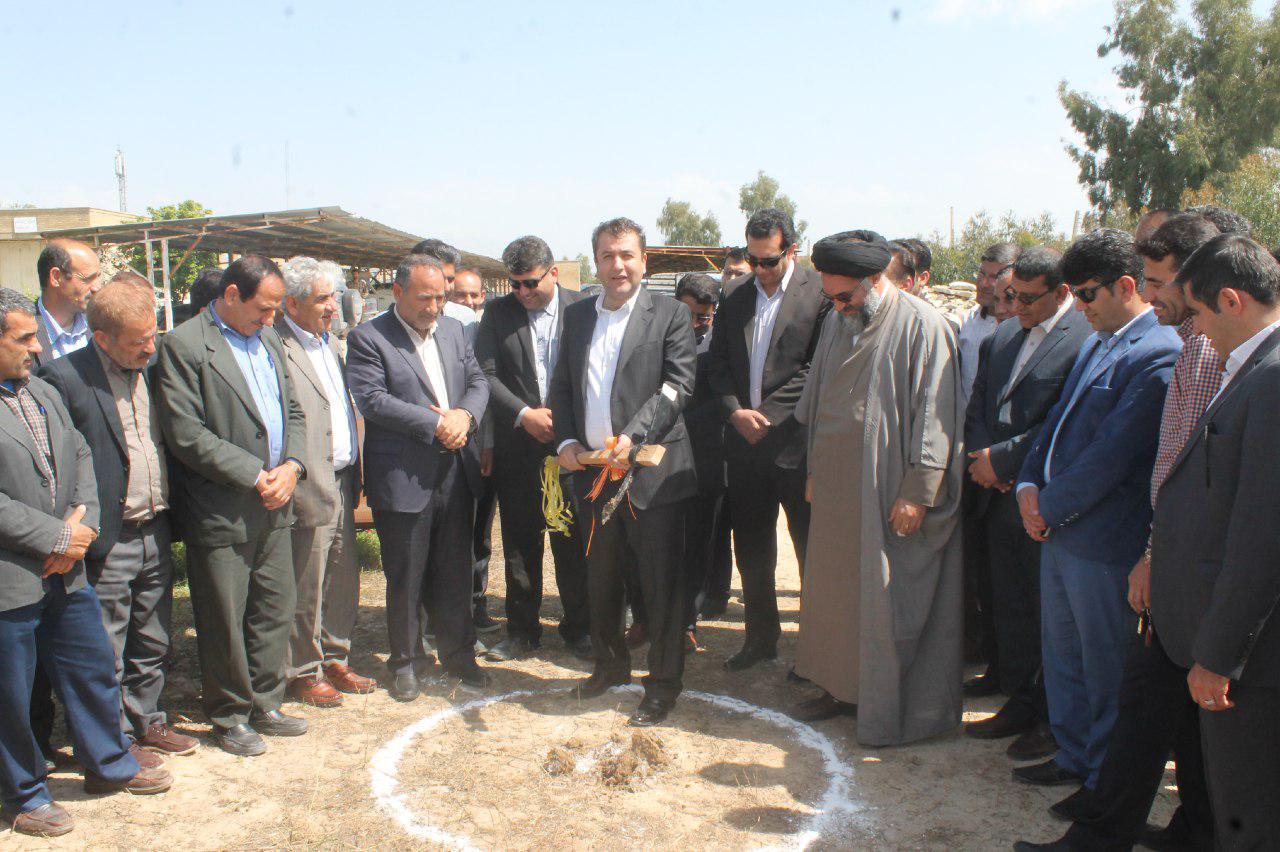 کلنگ زنی ساختمان بهورزی در بیمارستان امام خمینی دهدشت