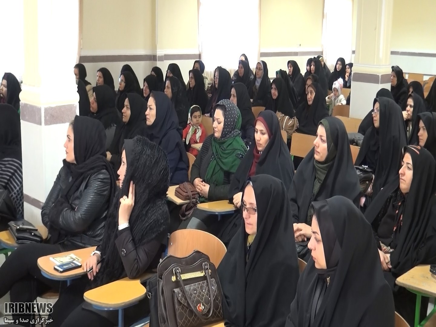همایش اطلاع رسانی هدایت تحصیلی برای والدین دانش آموزان استان همدان