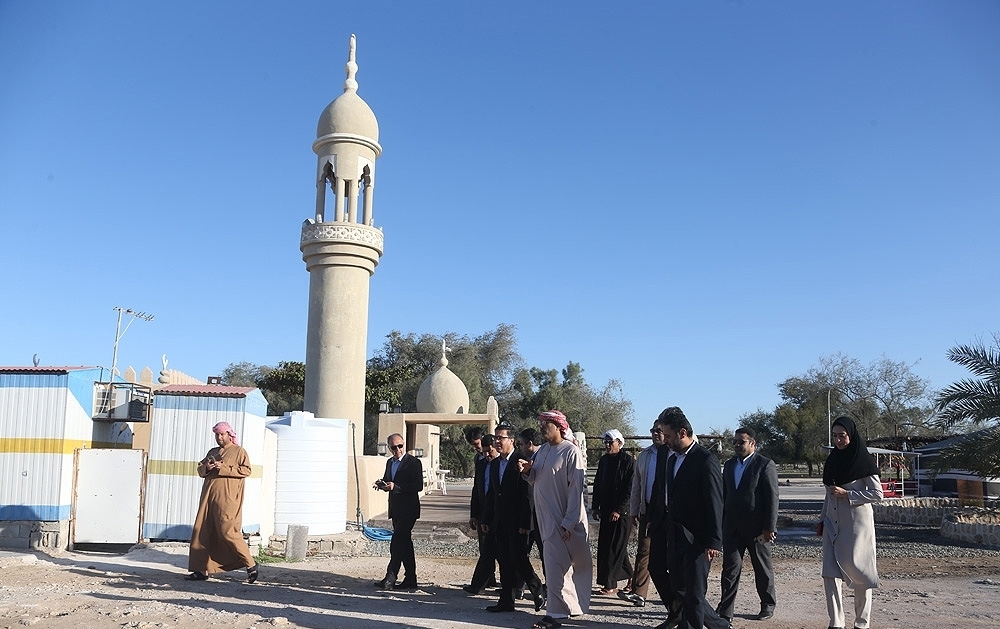 بازدید مدیرعامل سازمان منطقه آزاد کیش از روستای باغو