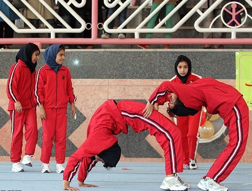 برگزاری مسابقات ژیمناستیک دختران در یاسوج