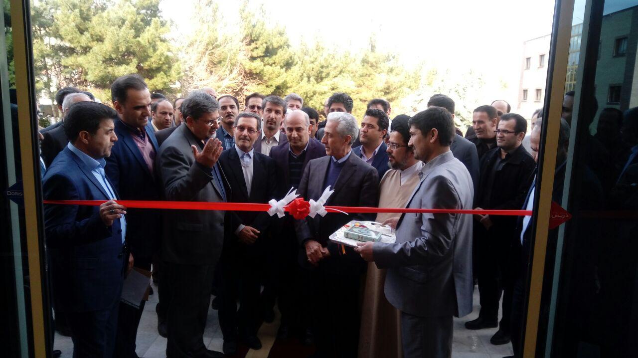 افتتاح 2 طرح با 4میلیارد و 500 میلیون تومان هزینه  در دانشکده فنی مشهد