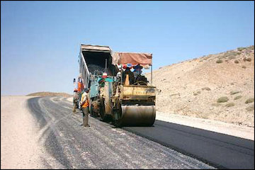 بهره برداری و آغاز ساخت ۱۶ طرح راهسازی در استان