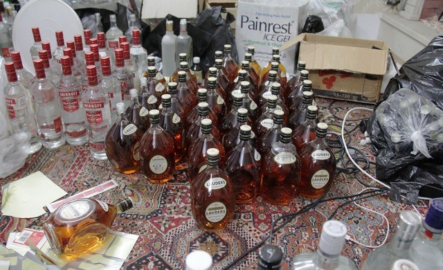 کشف مواد محترقه و مشروبات الکلی در مشهد و بینالود