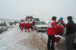 امدادرسانی هلال احمر به 45 نفر گرفتار در برف