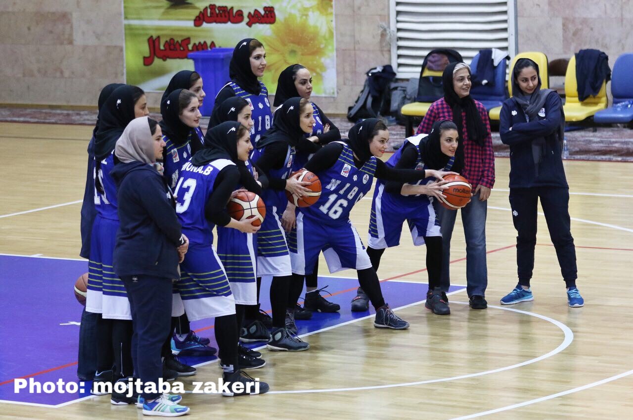 نفت آبادان در آستانه قهرمانی