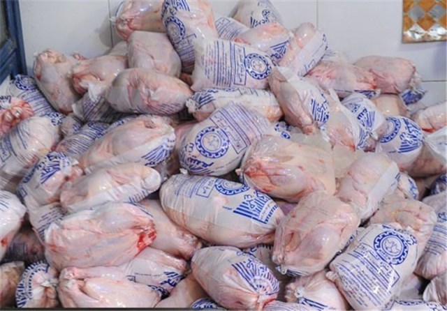 توزیع مرغ منجمد و تخم مرغ در جنوب استان کرمان