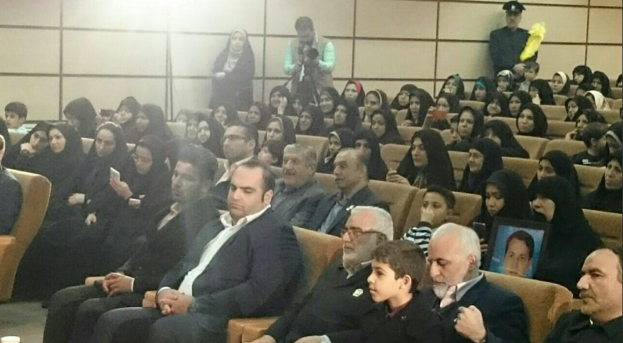 اهدای مدال های بهداد سلیمی و علی هاشمی به موزه آستان قدس
