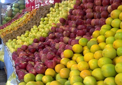 آغاز توزیع میوه طرح تنظیم بازار در فارس شیراز