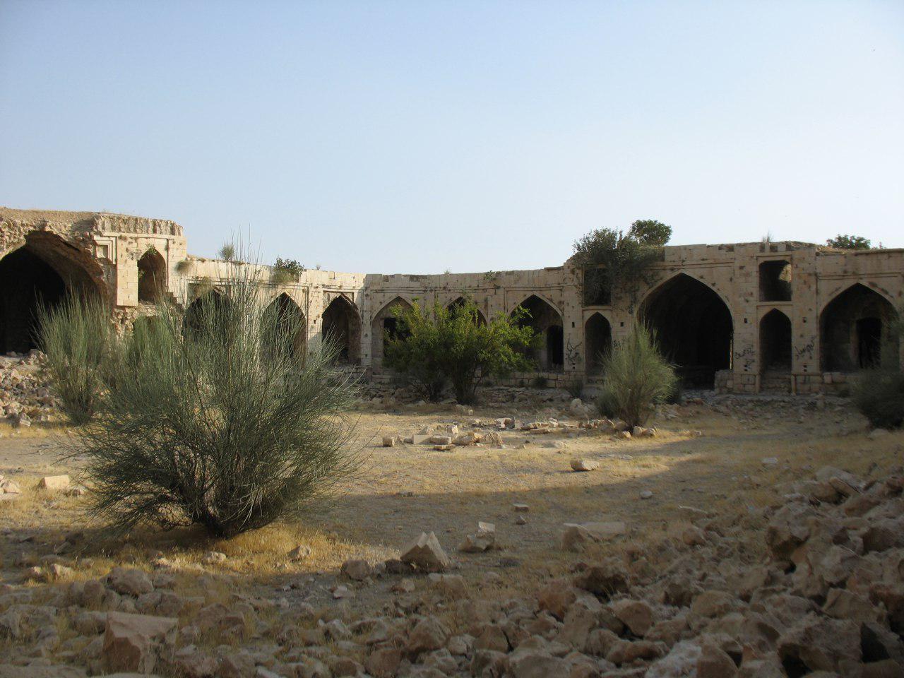 مرمت کاروانسرای قاجاری میان کتل در شهرستان کازرون