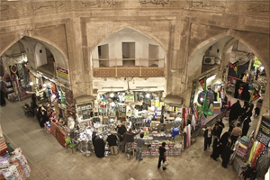 مرمت سقف بازار تاریخی قیصریه اصفهان
