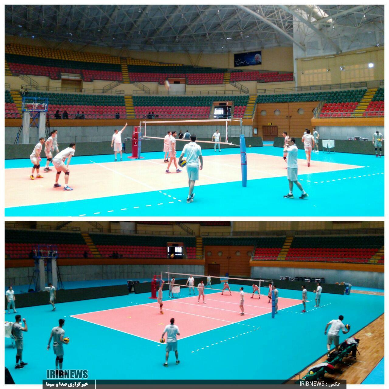 نخستین تمرین تیم ملی والیبال امید کشورمان در ورزشگاه رضازاده اردبیل