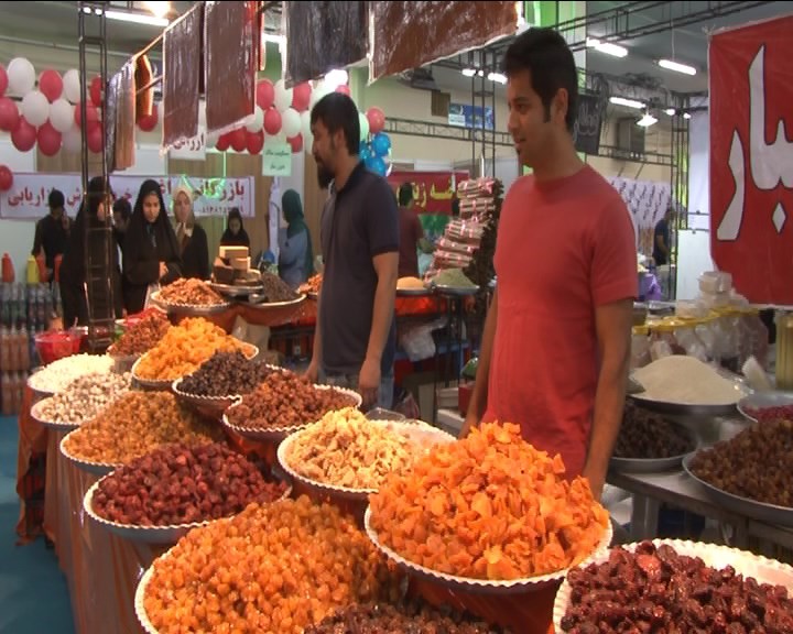 افتتاح نمایشگاه مواد غذایی و صنایع وابسته در همدان