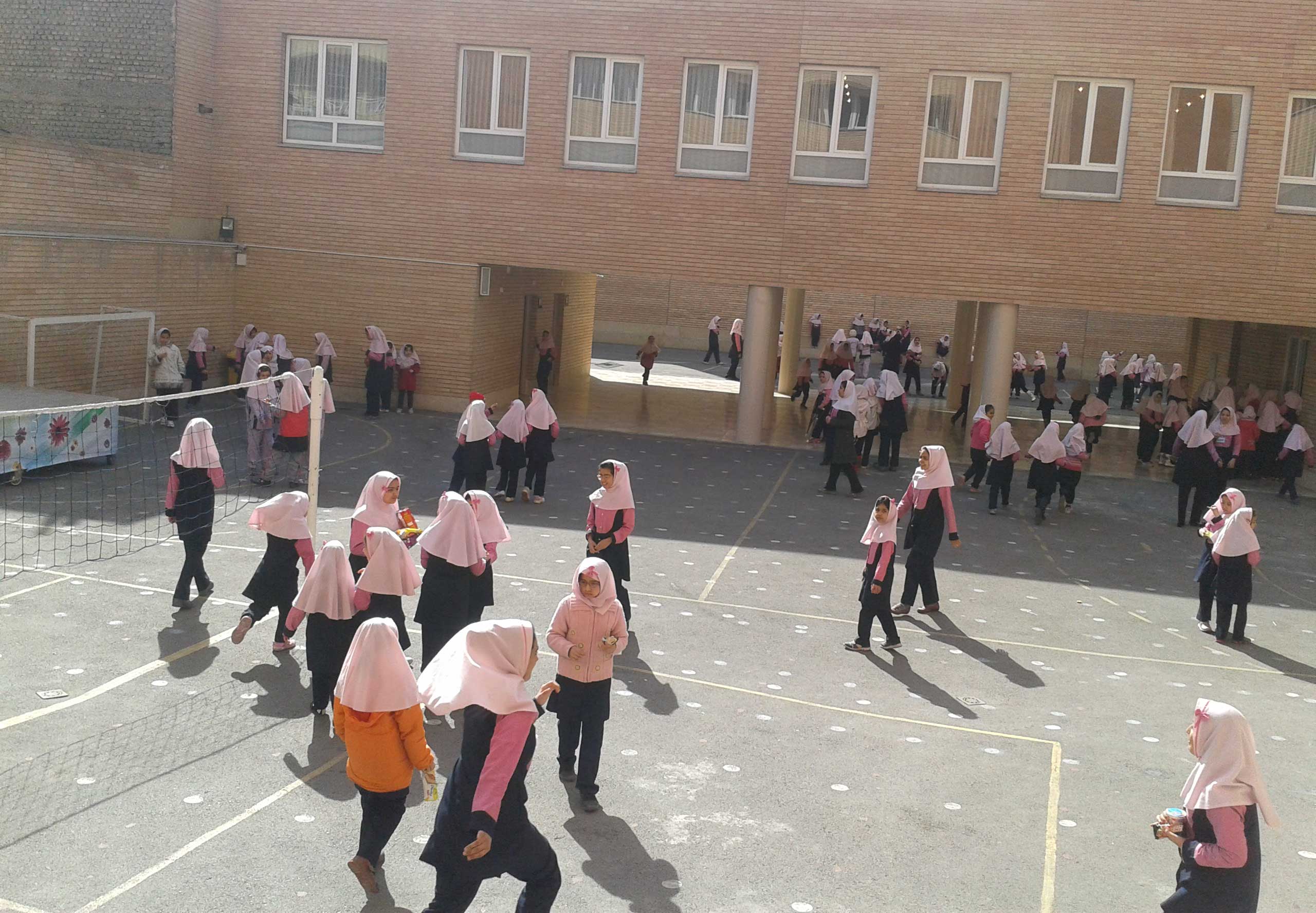 دو نوبته شدن 750 مدرسه در شهرستان های استان تهران