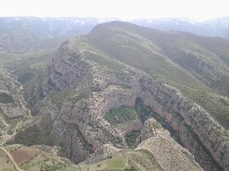 صعود سراسری خواهران کوهنورد بسیجی به یمان داغی