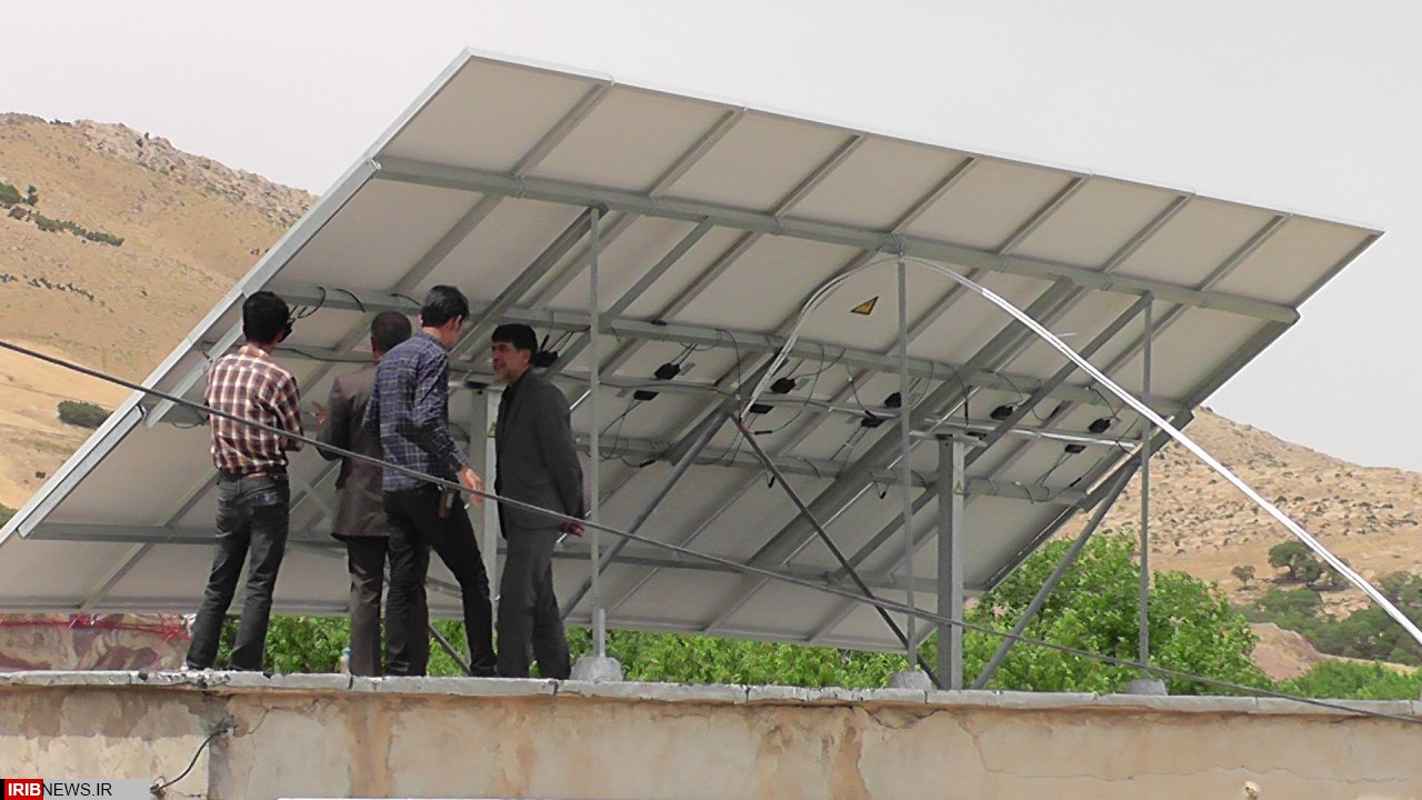 اولین نیروگاه خورشیدی ۵ کیلو واتی در شهرستان هرسین به بهره برداری رسید