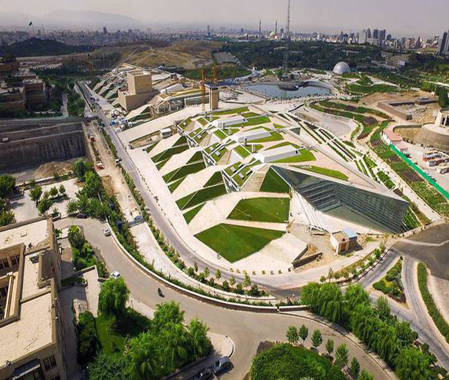 بازتاب افتتاح بزرگترین کتابفروشی جهان در تهران؛