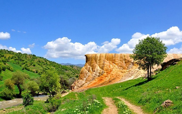 سفر به دشت ها و دره های سرسبز ایران