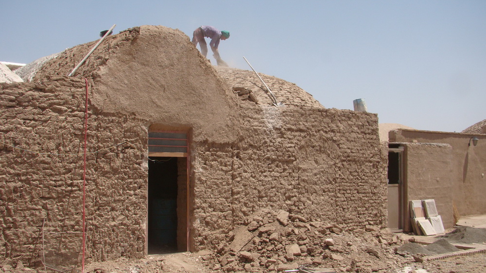 مرمت و ساماندهی پایگاه جهانی بیابان لوت در روستای دهسلم