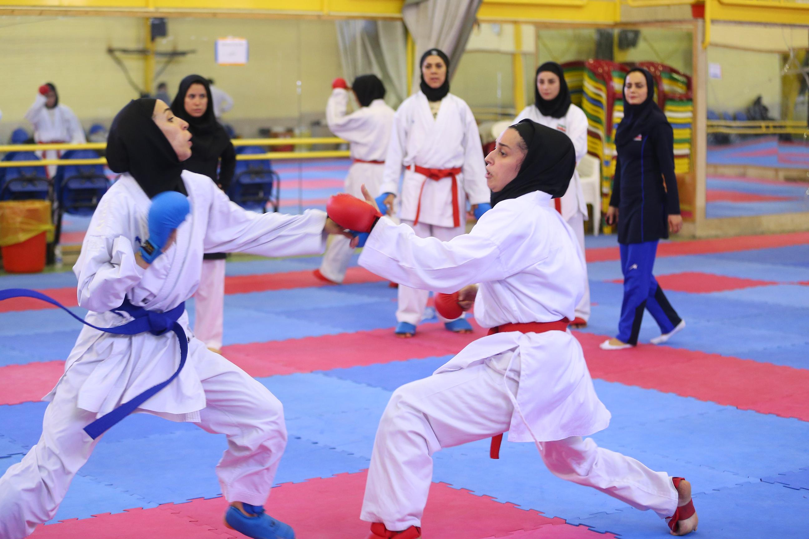 اعزام بانوان کاراته کای کهگیلویه به مسابقات نقش جهان