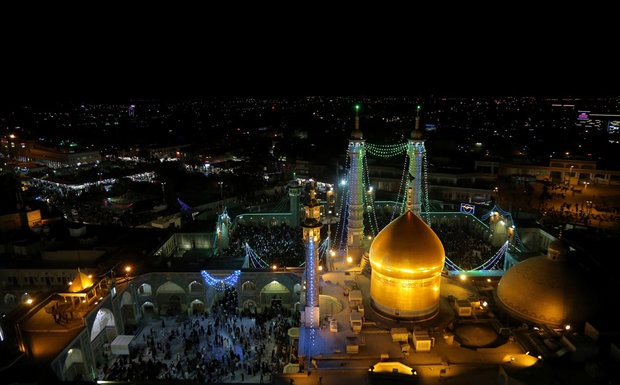 برپایی جشن دهه کرامت در بقاع متبرکه استان